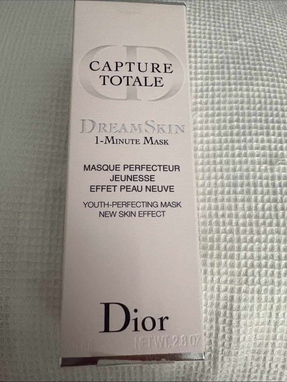 Dior DreamSkin 1-Minute Mask — White and Silver Accents